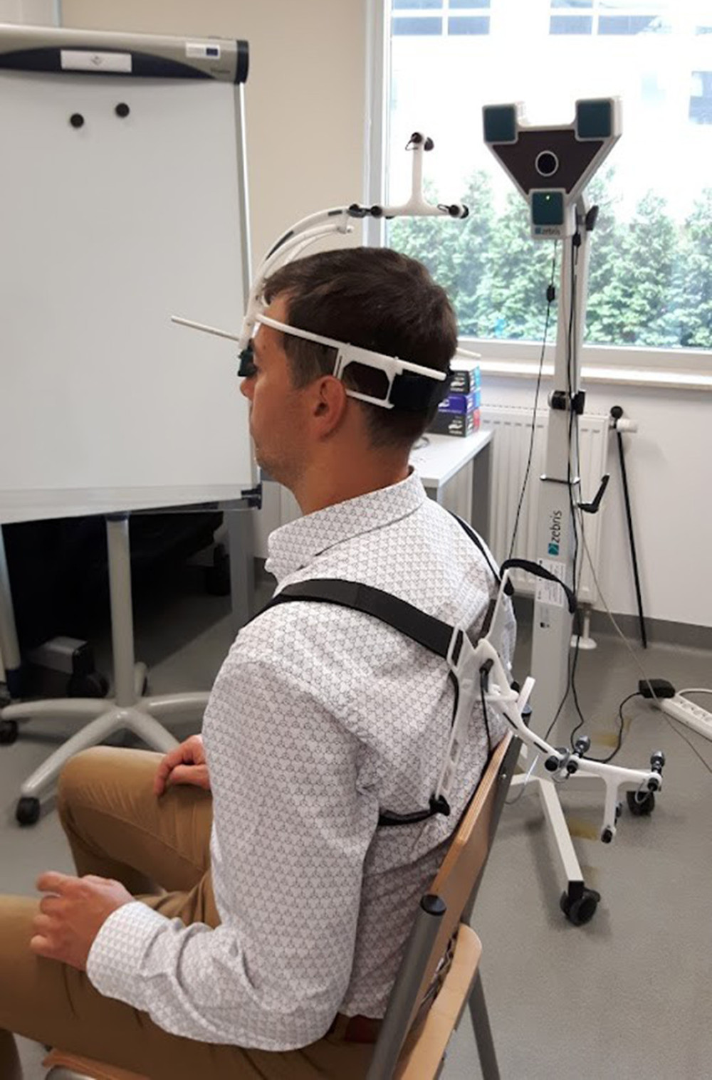 Measurement of the cervical spine range of motion using the Zebris device.